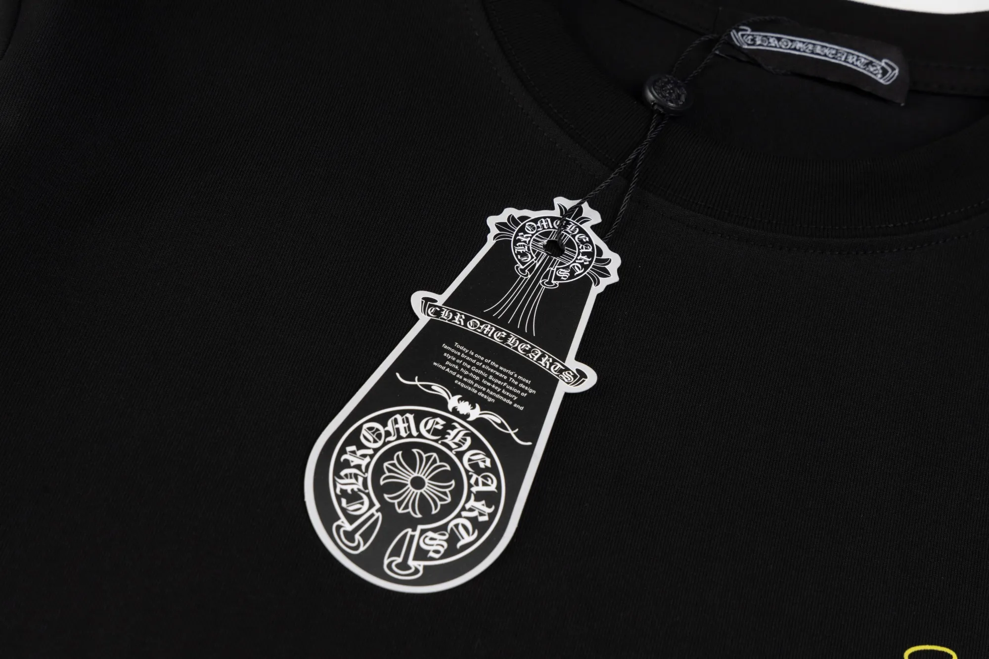 May 1st Welfare Style 🅿️116 - Crow Heart Short-sleeved T-shirt, same style for men and women - Made of original 280g 100% cotton fabric, soft and comfortable, threads are dyed in the same vat with zero color difference, exclusive quality difference currency, welcome to compare - Color: Black - Size: XS S M L